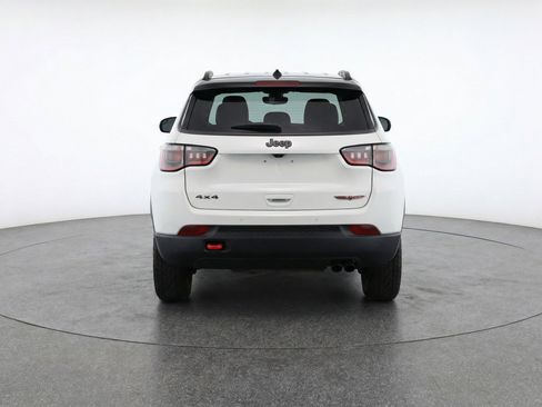 Used 2025 Jeep Compass Trailhawk AWD/4WD image 7