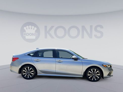 Used 2024 Honda Civic EX image 17