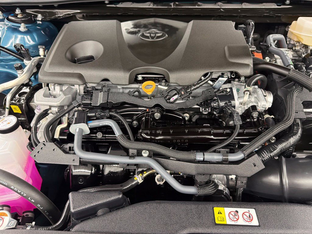 Used 2025 Toyota Camry XSE FWD image 41