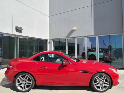 Used 2014 Mercedes-Benz SLK 350 image 16
