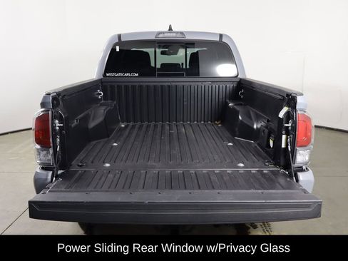 Used 2021 Toyota Tacoma TRD Off-Road image 17