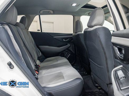 Used 2024 Subaru Outback Premium image 31