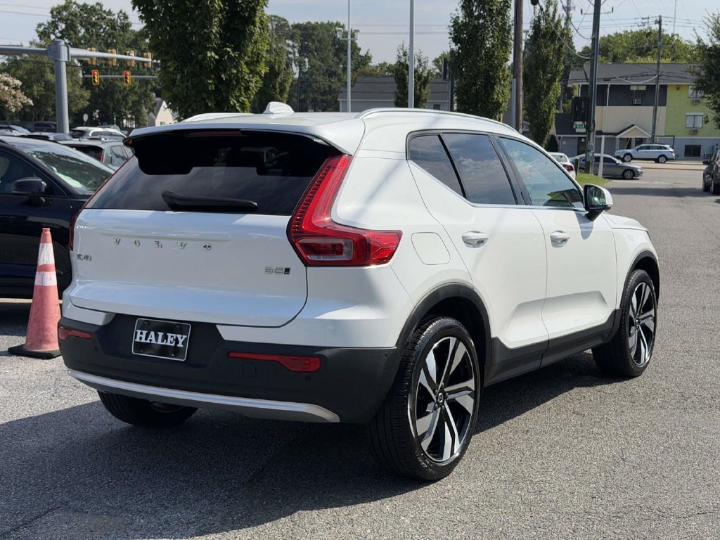 Used 2024 Volvo XC40 B5 Plus w/ Protection Package Premier AWD/4WD image 20