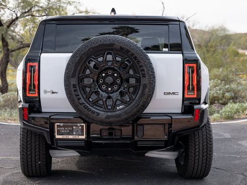 Used 2025 GMC Hummer EV 2X image 12