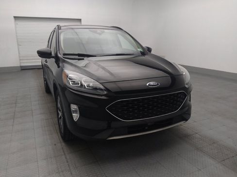 Used 2020 Ford Escape Titanium AWD/4WD image 14