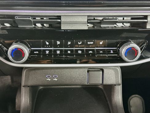 Used 2024 Honda Prologue Touring image 24