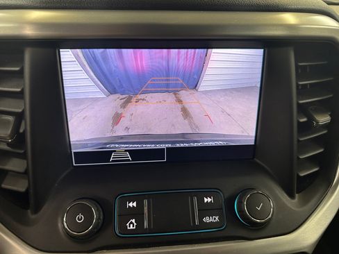 Used 2020 GMC Acadia SLE w/ Driver Convenience Package image 13