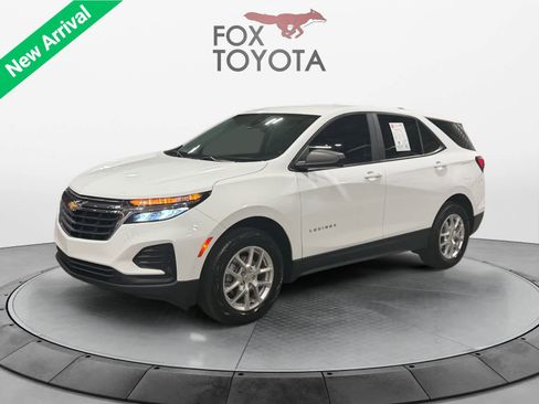 Used 2022 Chevrolet Equinox LS AWD/4WD image 1