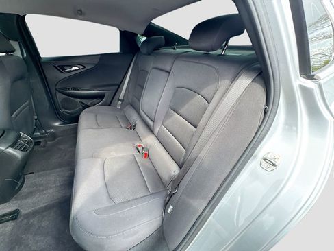Used 2022 Chevrolet Malibu LT image 23