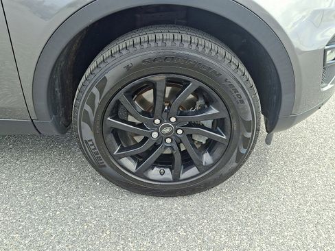 Used 2018 Land Rover Discovery Sport HSE image 8