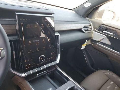 New 2026 GMC Acadia Denali Ultimate FWD image 26