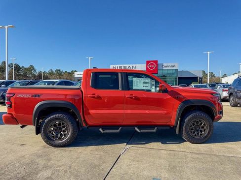 New 2026 Nissan Frontier PRO-4X w/ Pro-4x Convenience Package image 13