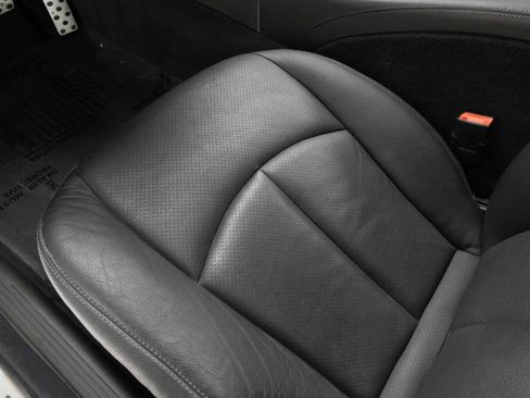 Used 2005 Mercedes-Benz E 500 Sedan image 36