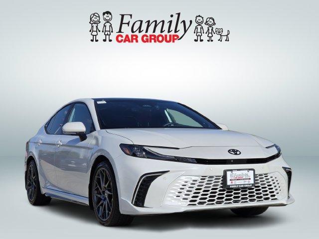 Used 2025 Toyota Camry XSE w/ Premium Plus Package FWD image 2