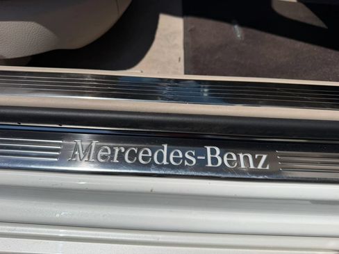 Used 2019 Mercedes-Benz S 560 Sedan image 15