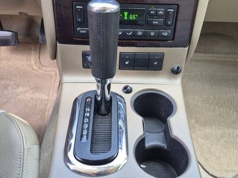 Used 2010 Ford Explorer Limited RWD image 26