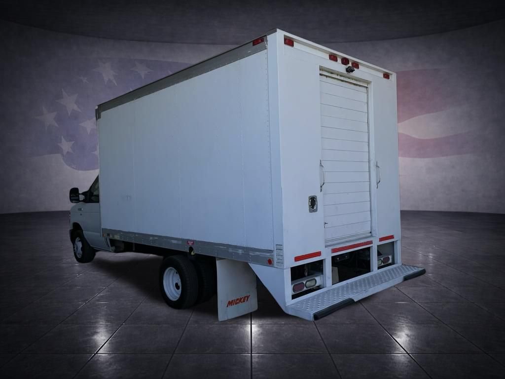 Used 2013 Ford E-450 and Econoline 450 Super Duty w/ PWR Locks & Windows Group RWD image 3