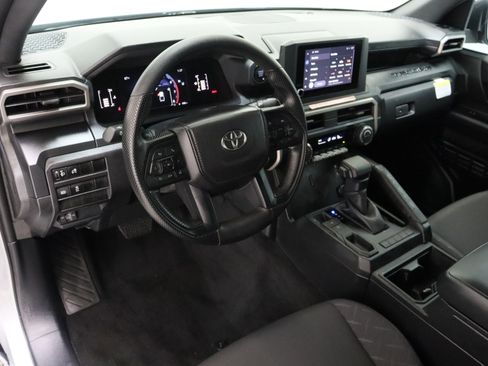 Used 2025 Toyota Tacoma SR image 13