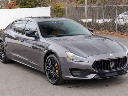 Certified 2023 Maserati Quattroporte Modena Q4 AWD/4WD image 9