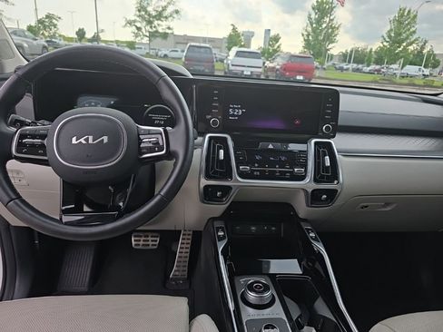 Used 2022 Kia Sorento SX Prestige AWD/4WD image 8