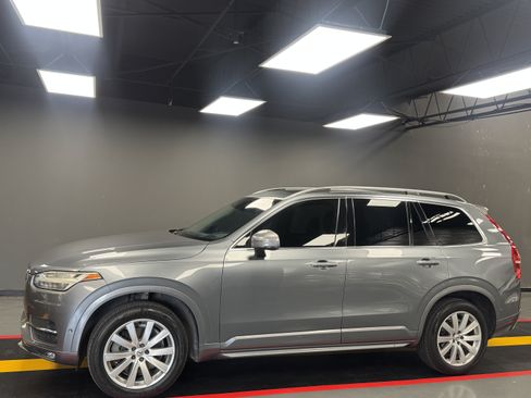 Used 2017 Volvo XC90 T6 Momentum w/ Vision Package AWD/4WD image 2