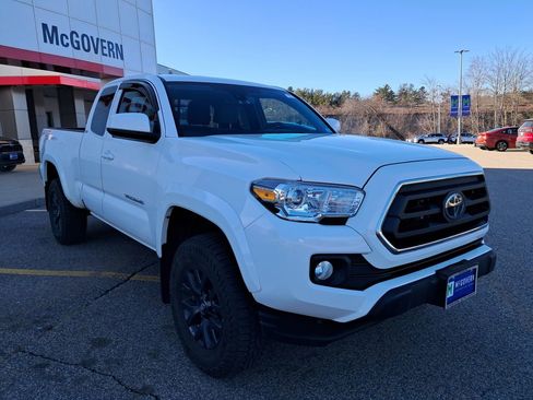 Used 2021 Toyota Tacoma SR5 image 7