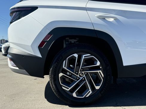 New 2025 Hyundai Tucson Limited image 23