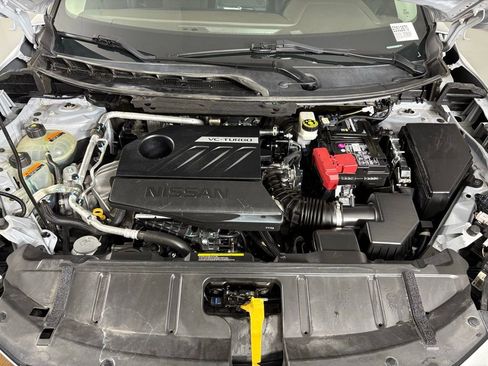 Used 2023 Nissan Rogue SV FWD image 41