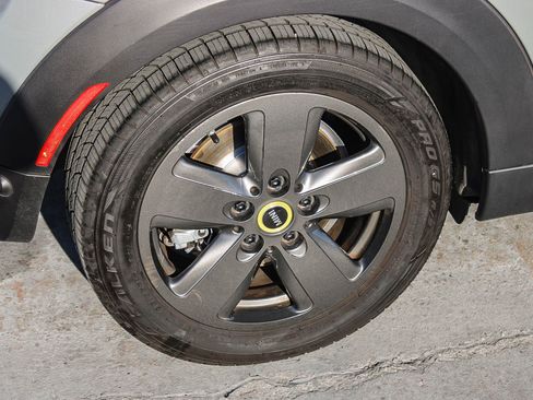 Used 2023 MINI Cooper SE image 12