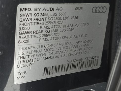 Used 2025 Audi Q5 Premium Plus w/ Premium Plus AWD/4WD image 35