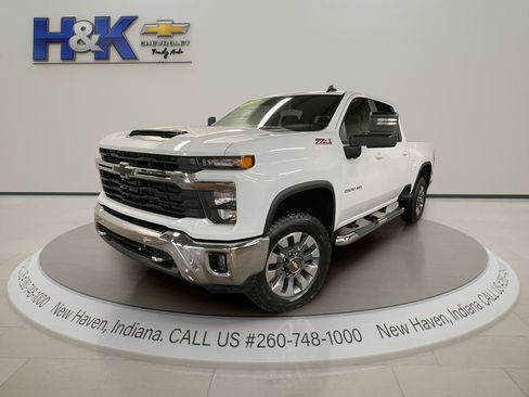 New 2026 Chevrolet Silverado 2500 LT AWD/4WD image 3