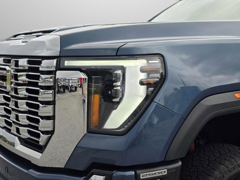 Certified 2024 GMC Sierra 2500 Denali w/ Denali Reserve Package AWD/4WD image 38
