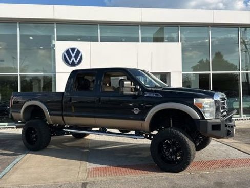 Used 2013 Ford F250 Lariat w/ Lariat Ultimate Pkg AWD/4WD image 4