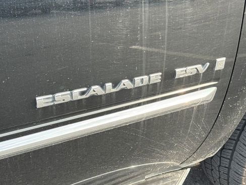 Used 2008 Cadillac Escalade ESV AWD image 18