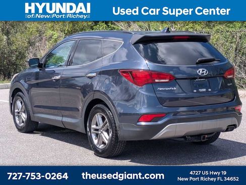 Used 2017 Hyundai Santa Fe Sport FWD image 3