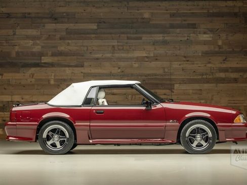 Used 1989 Ford Mustang GT RWD image 9