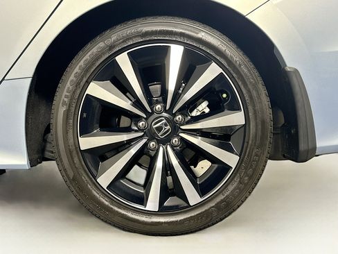 Used 2023 Honda Civic EX image 11