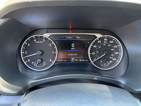 Used 2025 Nissan Sentra SV FWD image 35