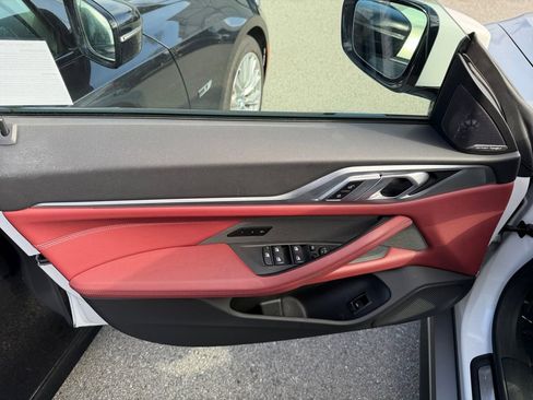 Used 2023 BMW i4 eDrive35 image 12