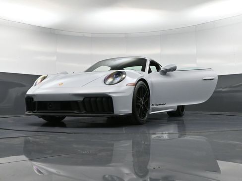 New 2026 Porsche 911 Carrera GTS image 38