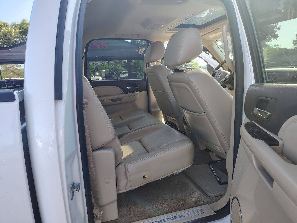 Used 2012 GMC Sierra 3500 Denali AWD/4WD image 14