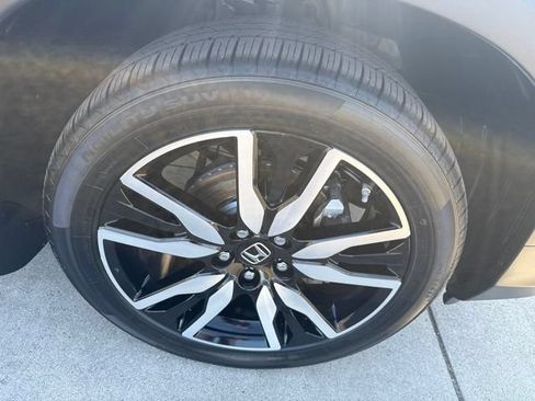 Used 2022 Honda Pilot Touring image 15