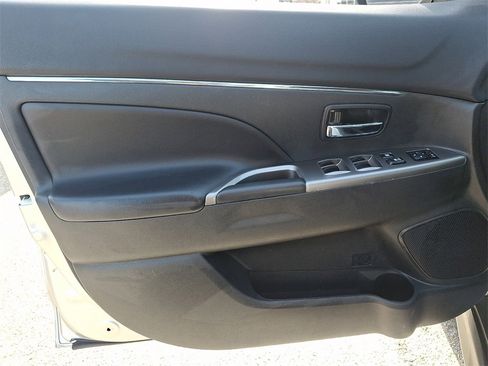 Used 2024 Mitsubishi Outlander Sport SE image 14