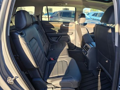 New 2026 Volkswagen Atlas SEL image 30