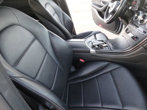 Used 2016 Mercedes-Benz GLC 300 4MATIC image 8