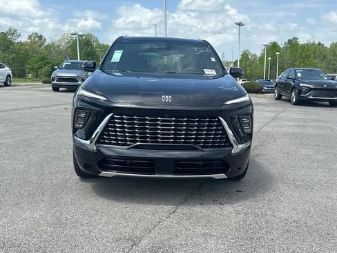New 2026 Buick Enclave Avenir w/ Super Cruise Package FWD image 9