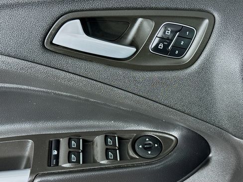 Used 2019 Ford Escape Titanium image 23