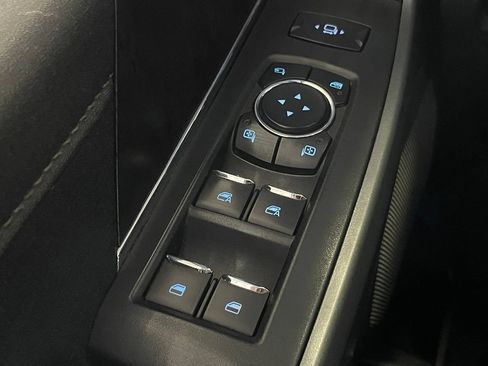 Used 2024 Ford F250 Lariat AWD/4WD image 11