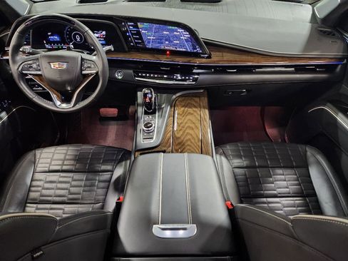 Used 2024 Cadillac Escalade Sport Platinum w/ LPO, ONYX Package image 47