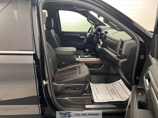 Used 2026 Chevrolet Silverado 1500 High Country w/ High Country Premium Package AWD/4WD image 38